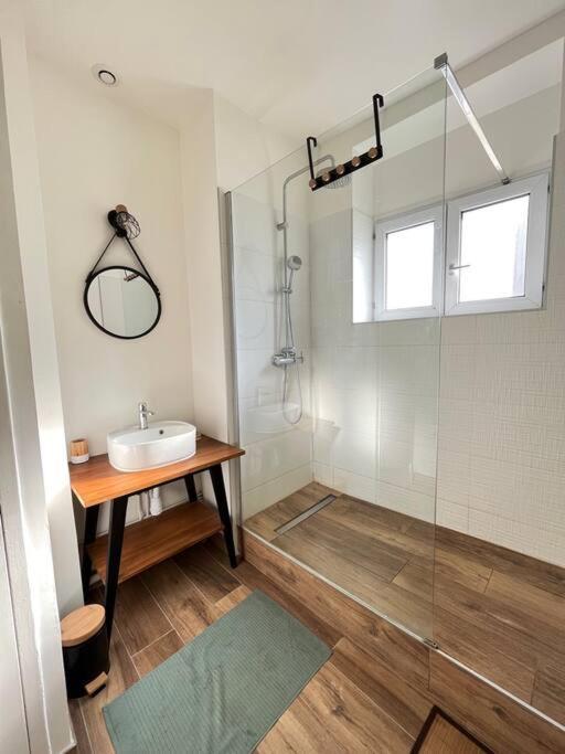 Banjul - Bel Appartement A Reims Bagian luar foto
