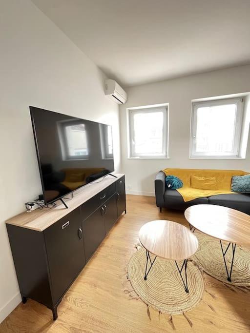 Banjul - Bel Appartement A Reims Bagian luar foto